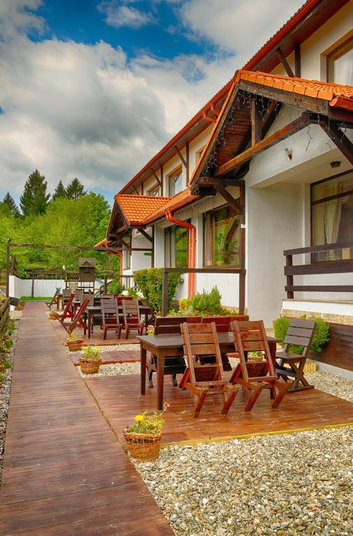The Garden Resort Moieciu de Jos Exterior foto